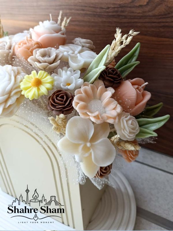 باکس گل شمع رنگین کمانی گلبهی کرم