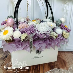 باکس گل شمع کادوی کیفی بنفش